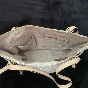 Michael Kors Shoulder Bag